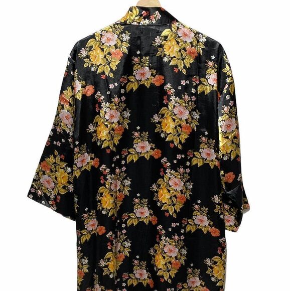 the Paragon Vintage Floral Black Mumu Robe - Picture 8 of 10